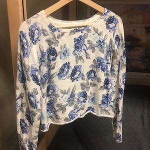 Forever 21 long sleeve floral crop top